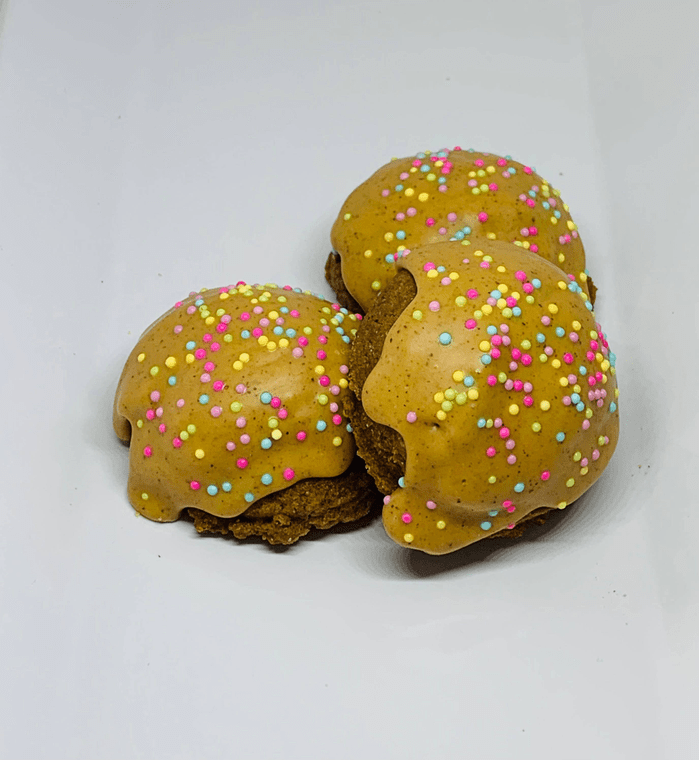 Cakeballs (flavor: The Reese)